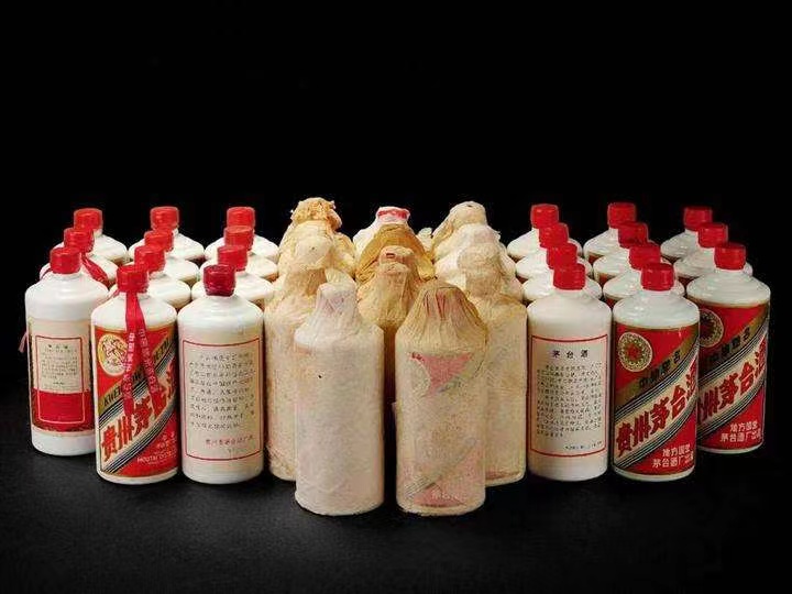 湖口日照岚山回收酒价格哪里回收(附近上门回收茅台酒）?